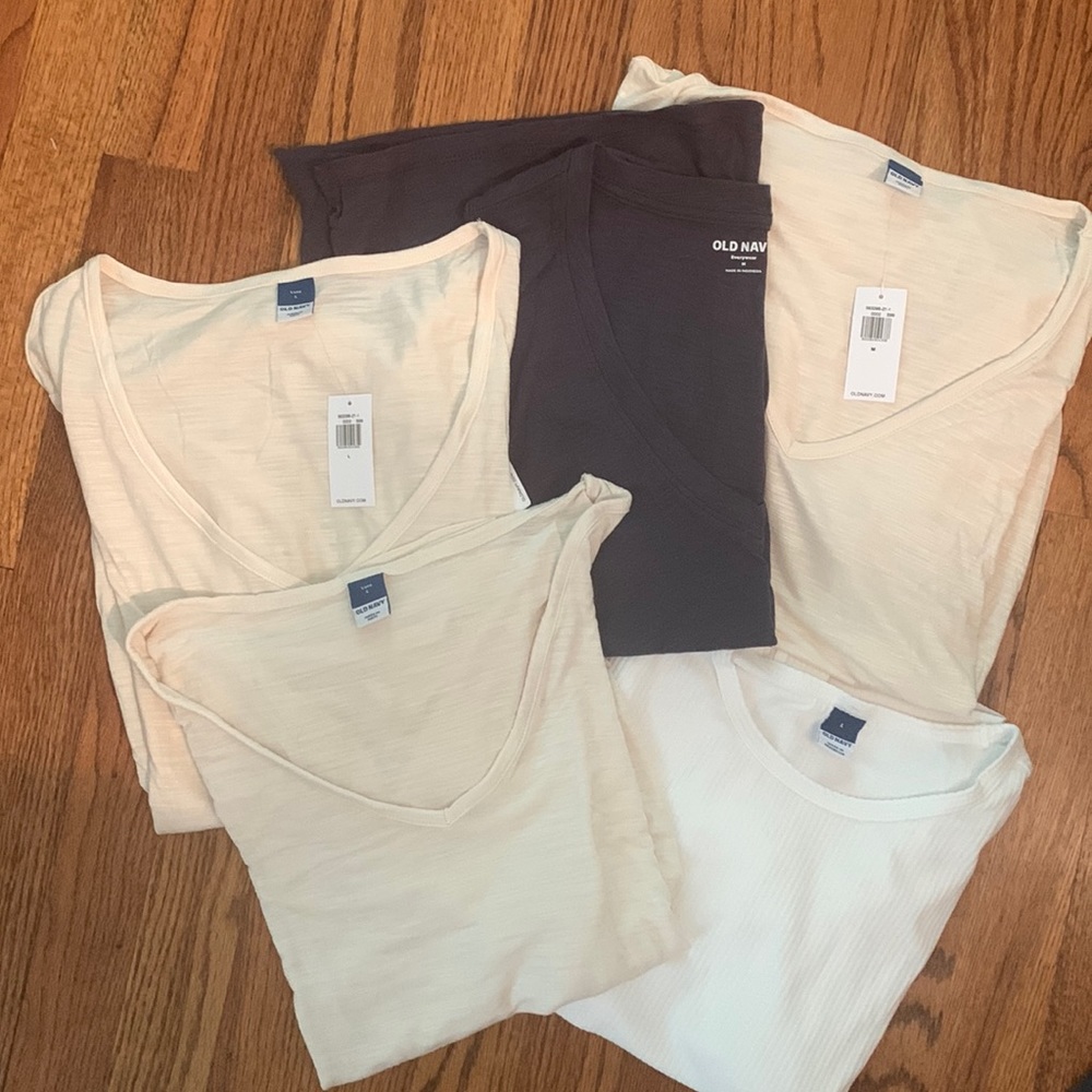 Five NWT Old Navy tees. cream v neck in S, M, L. white tee in L, navy tee in M